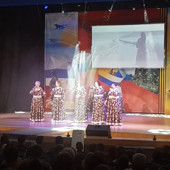 Вокальный ансамбль "Радость" на ХХХ региональном фестивале солдатской, патриотической песни «Афганский ветер» под руководством Ермаковой О.М заняли III место  в номинации «Однополчане»