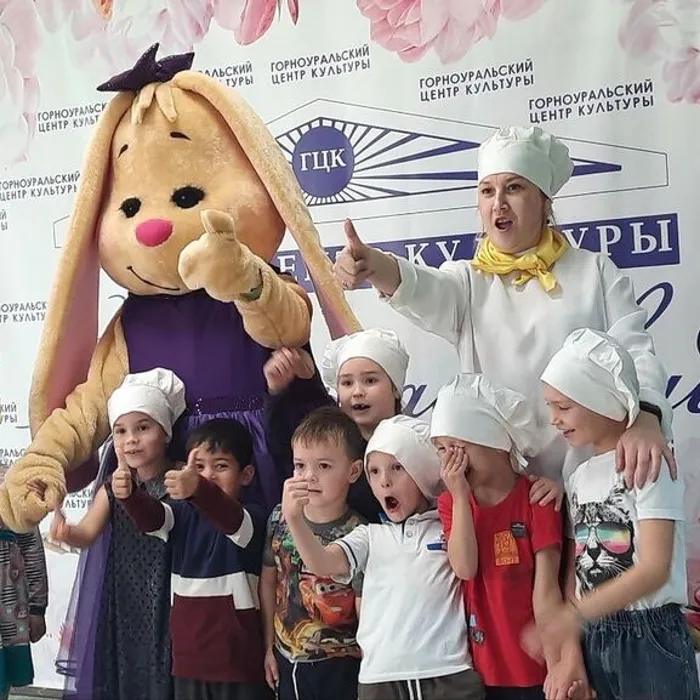 «Веселый Повар» 19 сентября в Горноуральском центре культуры прошло красочное и вкусное день рождения для самой красивой девочки Евы. 