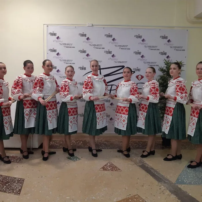 12 марта танцевальная студия "Кристалл" и танцевальный коллектив «Возрождение» приняли участие в VIII Областном конкурсе вокального и хореографического искусства "Кристальное сердце" г. Сухой Лог.